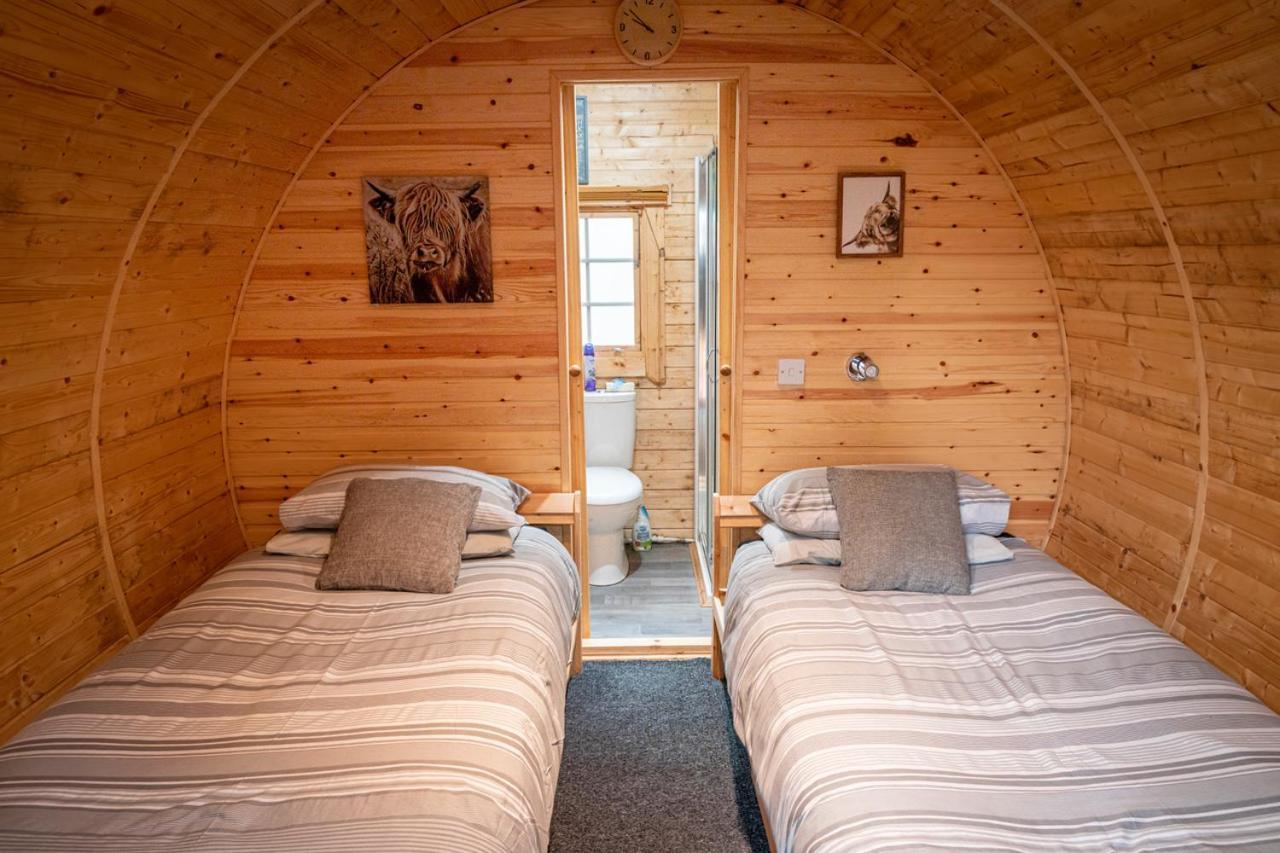 The Shielings By Inverlochy Villas Fort William Exteriör bild
